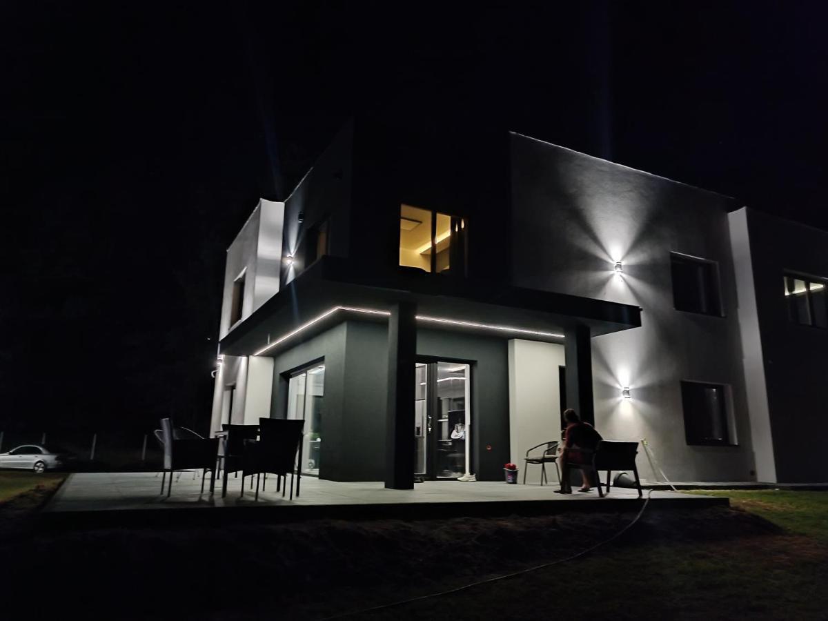 Modern Rancho - Apartamenty Nad Rzeka, Przy Stadninie Koni Kruszyna  Exterior foto