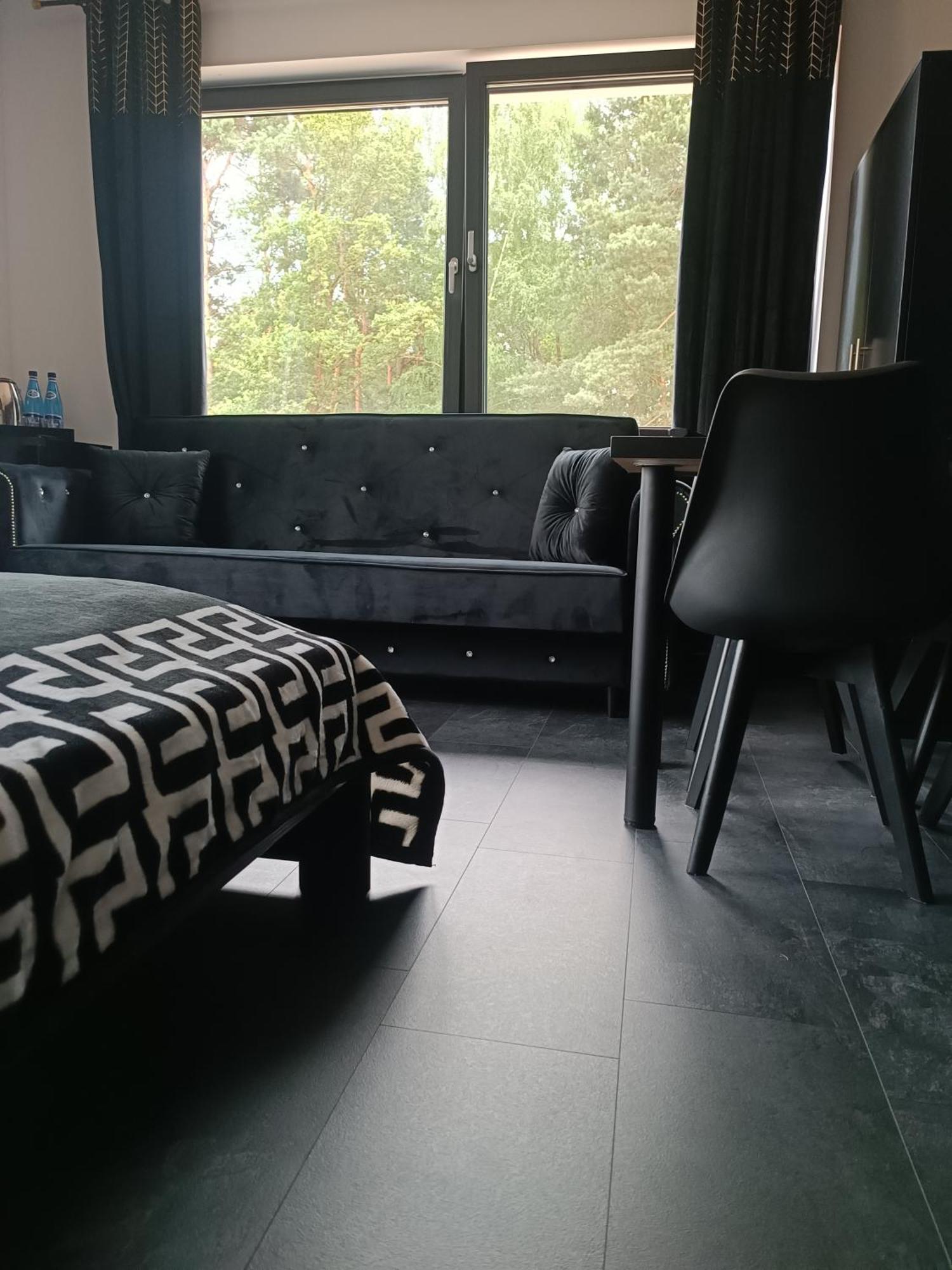 Modern Rancho - Apartamenty Nad Rzeka, Przy Stadninie Koni Kruszyna  Exterior foto