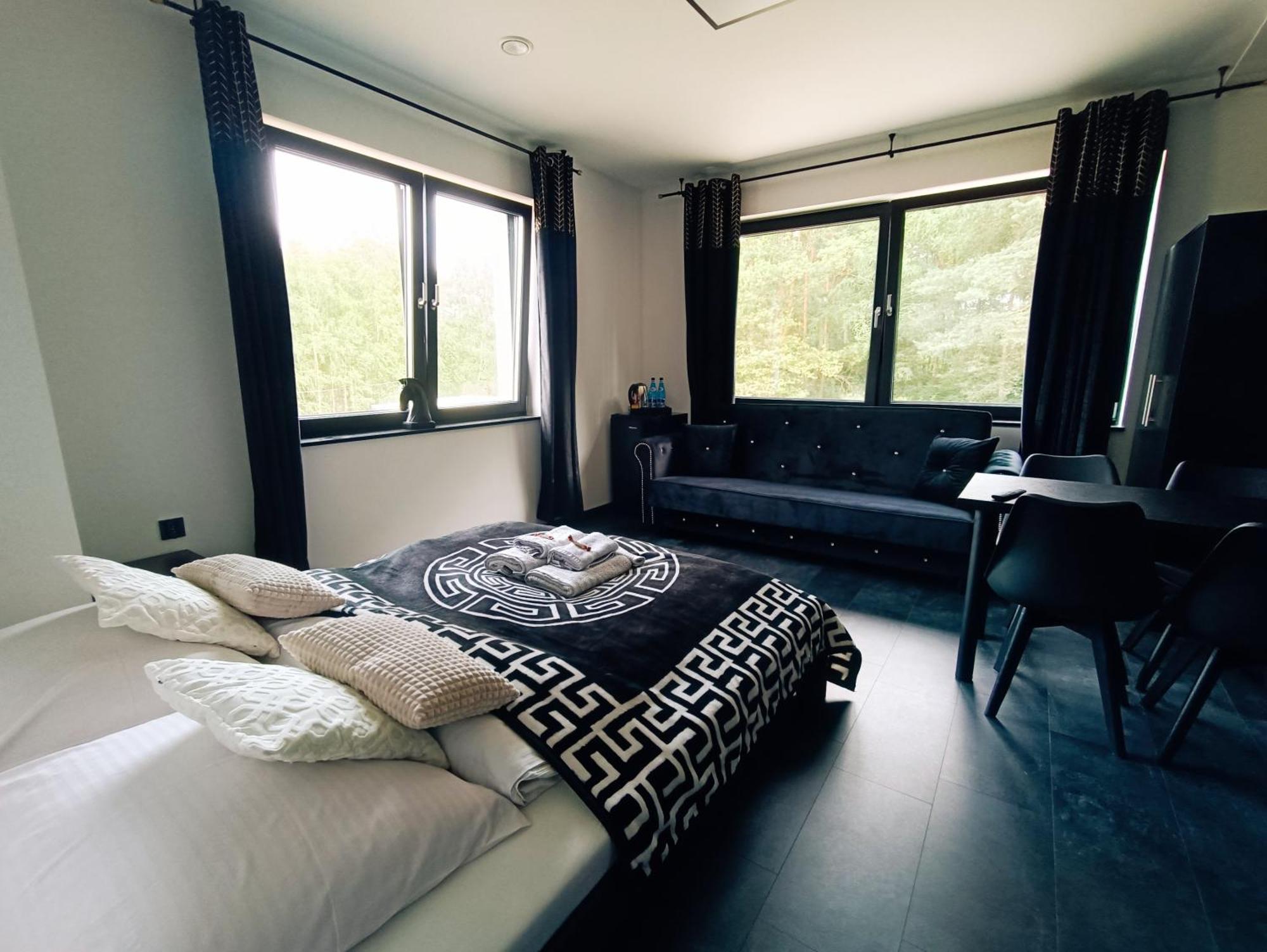Modern Rancho - Apartamenty Nad Rzeka, Przy Stadninie Koni Kruszyna  Exterior foto